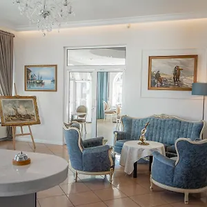 2* Hotel Moris Boutique